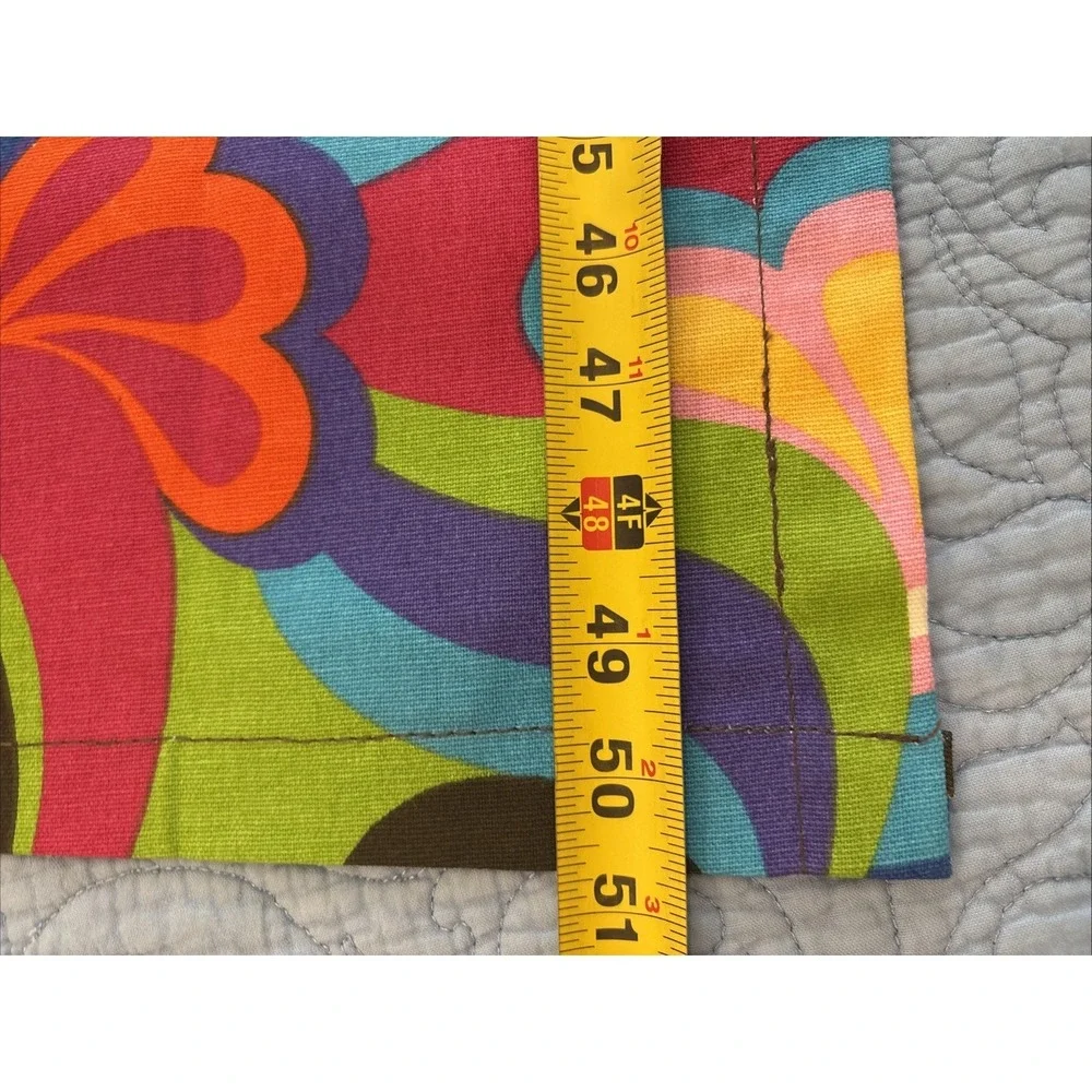 Buckhead betties NWT Serendipity Tablecloth 52x51 Colorful